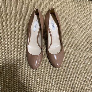 Prada Patent Leather Round Toe Pumps - Classic Camel Color - Size 40.5